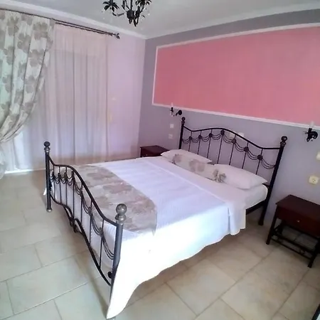 Irida Apartament Potos