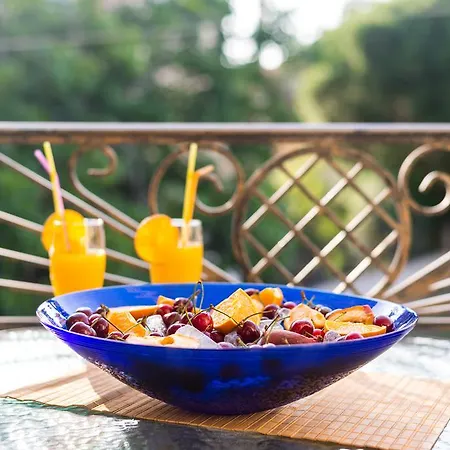 Irida Lejlighed Potos